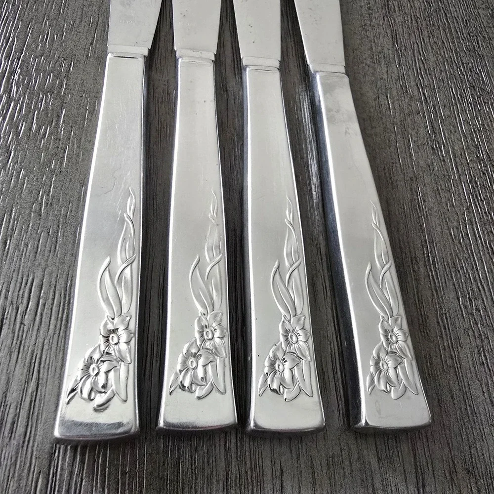Oneida Stanhome Stainless Daffodil‎  Dinner Butter Knives Set of 4 Flatware